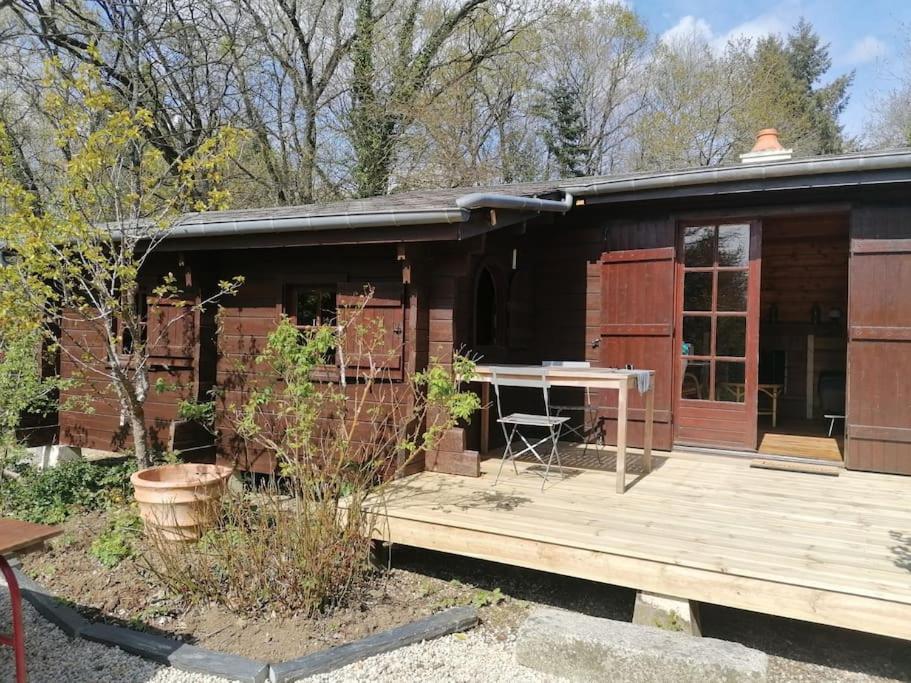 Chalet En Pleine Nature Au Bord D'Un Etang Lanvallay Экстерьер фото