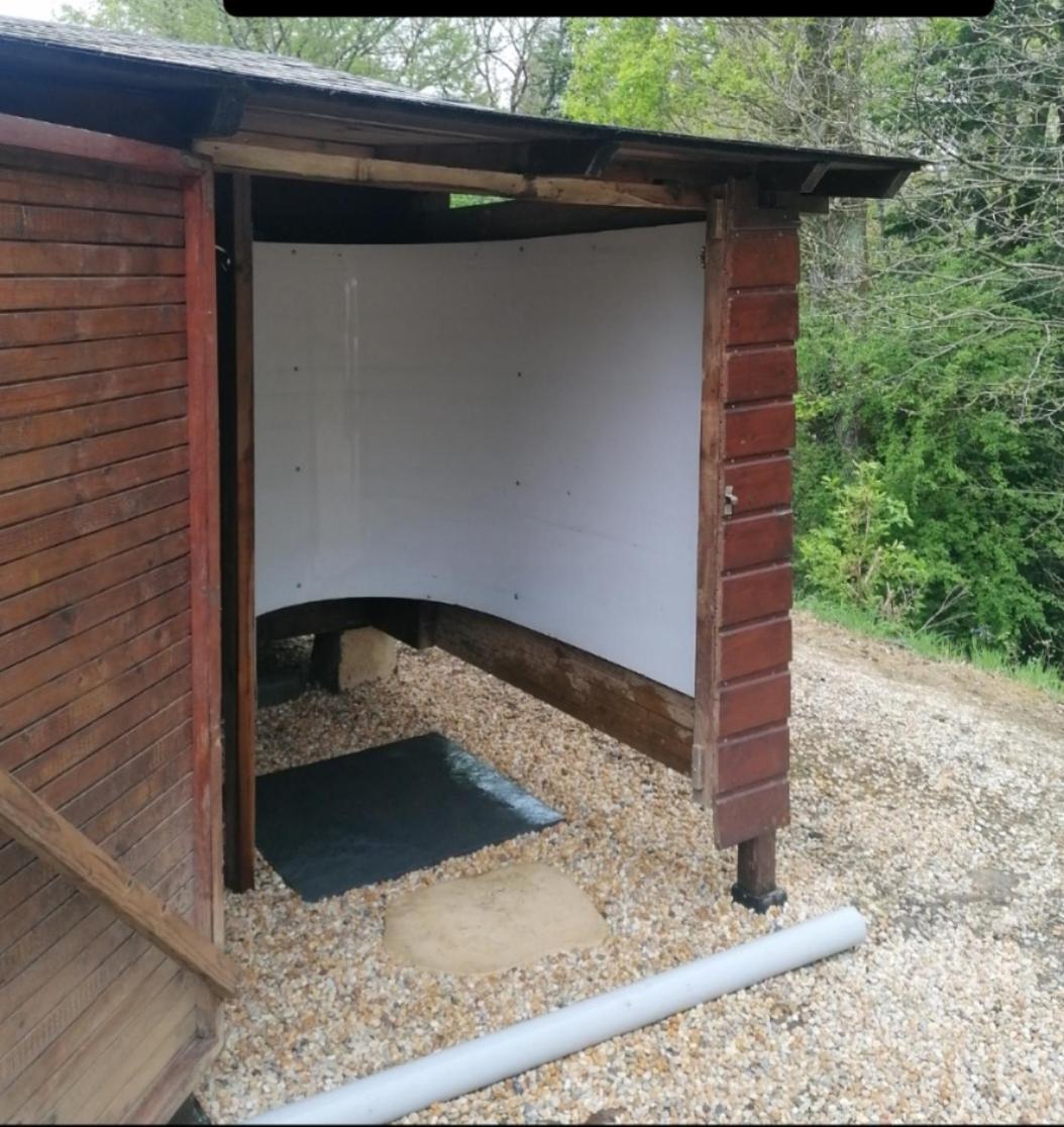 Chalet En Pleine Nature Au Bord D'Un Etang Lanvallay Экстерьер фото